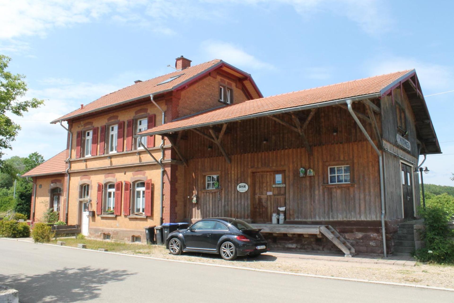 Schwarzwaldbahnhof Hotel Loeffingen Exterior photo